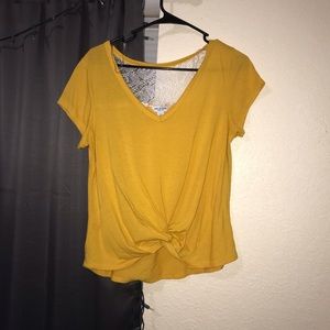 YELLOW SHIRT WITH FRONT KNOT